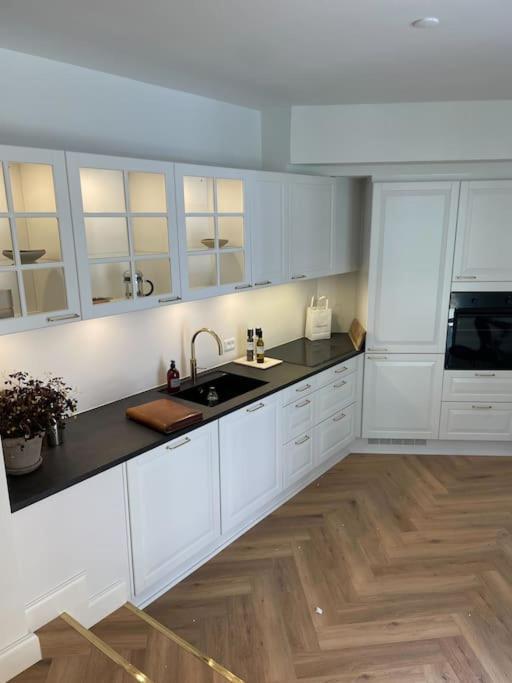 Apartmán Nyrenoveret Charmerende Lejlighed I Odense C! Exteriér fotografie
