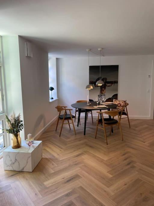 Apartmán Nyrenoveret Charmerende Lejlighed I Odense C! Exteriér fotografie