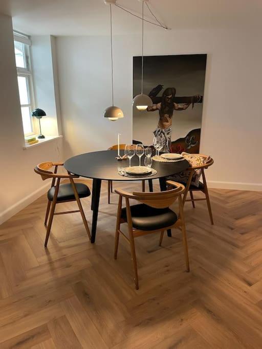 Apartmán Nyrenoveret Charmerende Lejlighed I Odense C! Exteriér fotografie